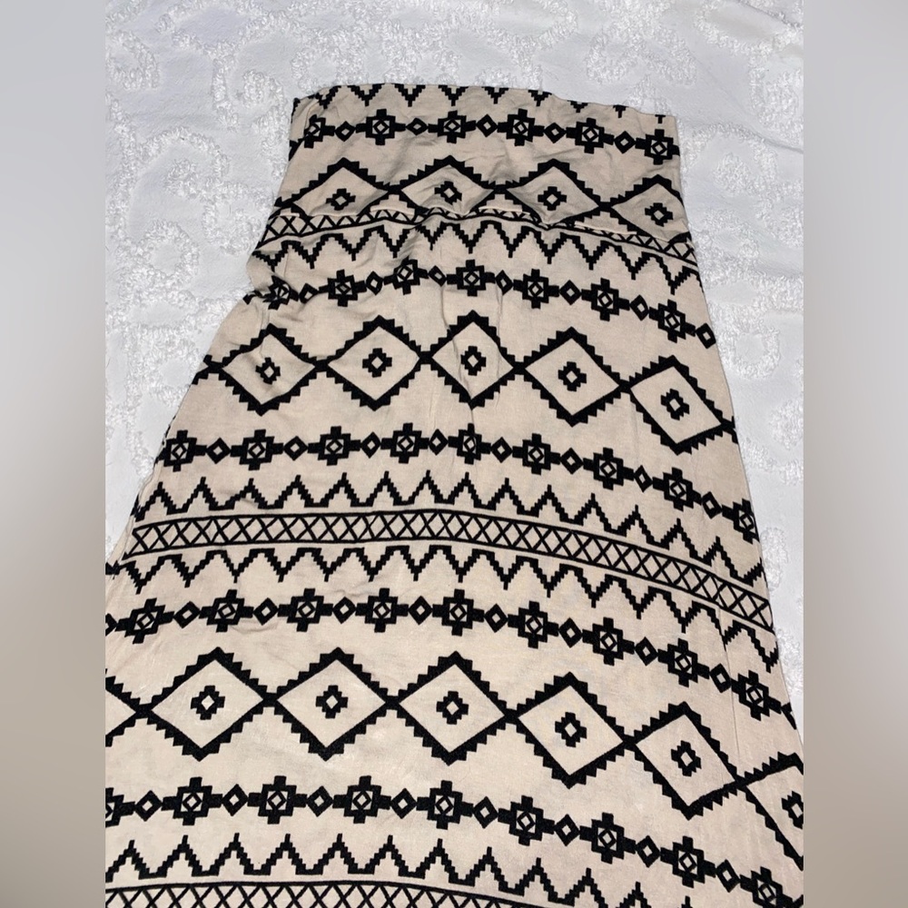 Geometric maxi skirt